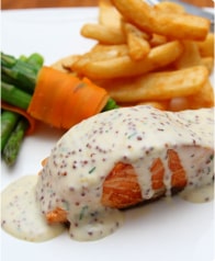 Grilled salmon fillet with salad